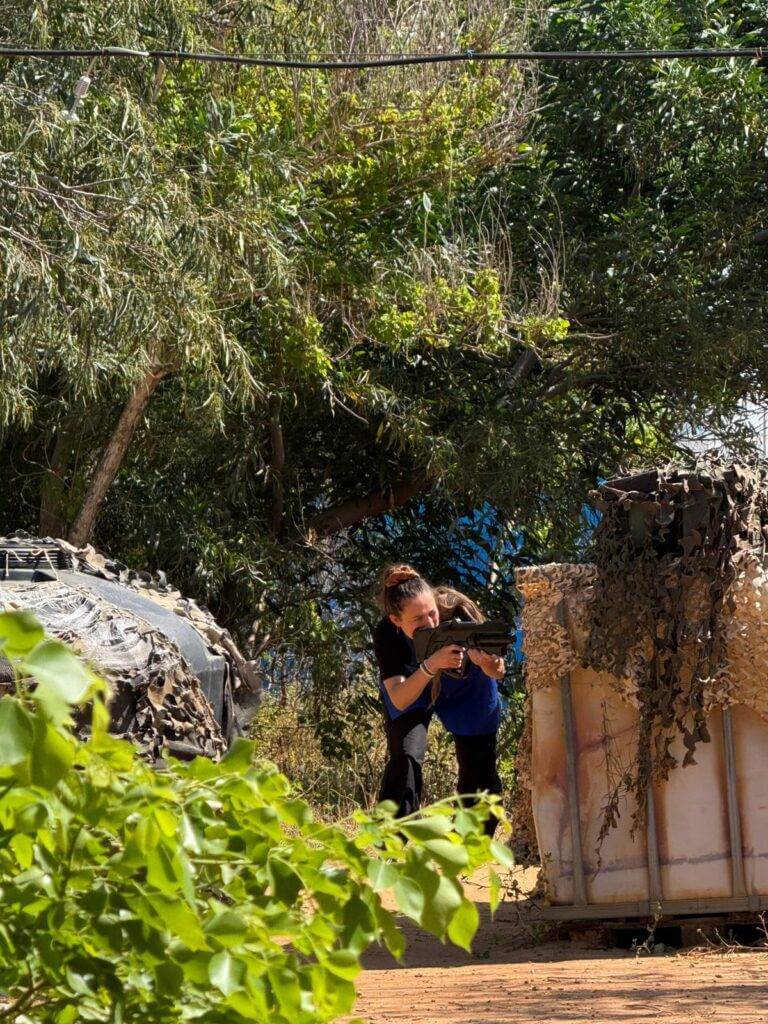 לייזר טאג או פיינטבול ביום גיבוש